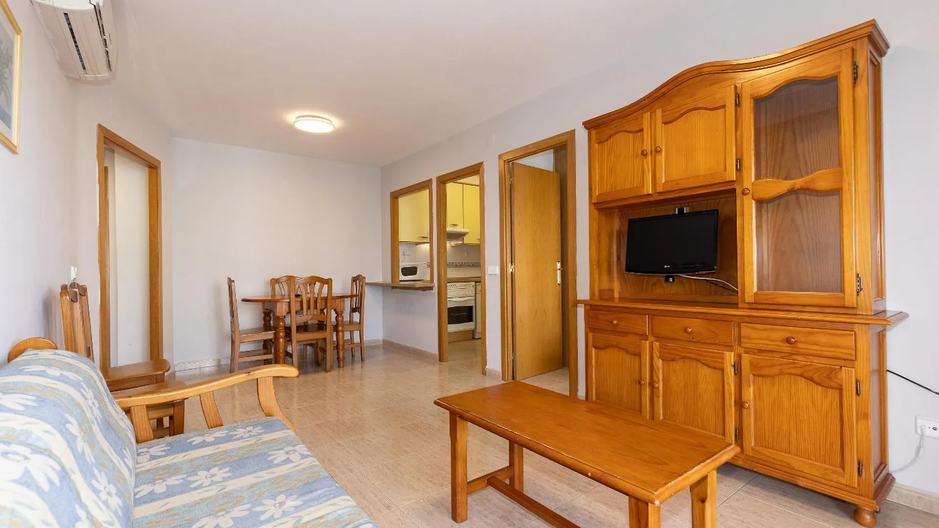 Apartamento Rentalmar Families Larimar Salou