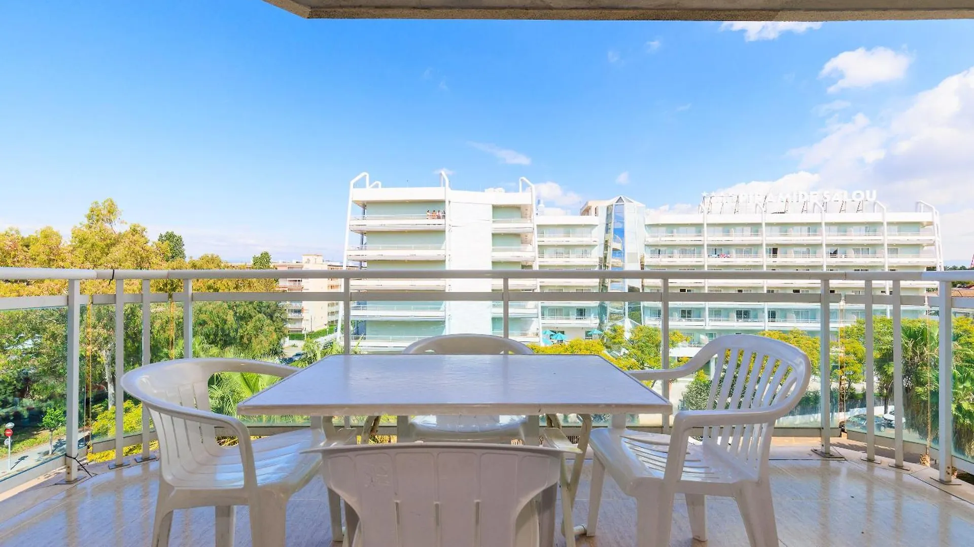 Rentalmar Families Larimar Salou Apartamento